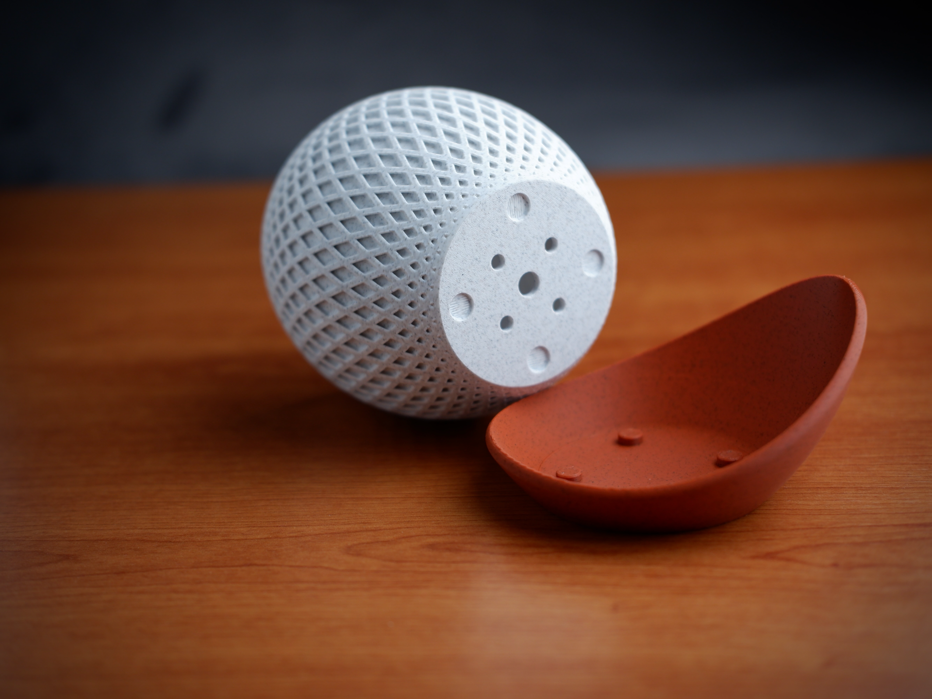 polygon planter · wrap around plate