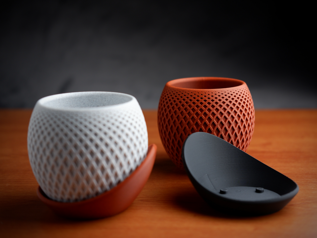 polygon planter · wrap around plate